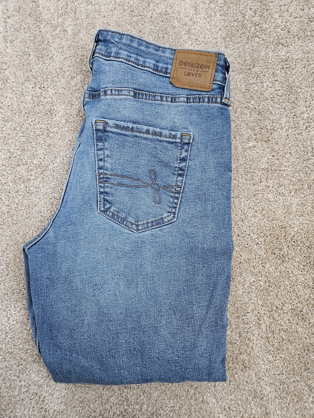 Denzin from Levis Boyfriend Jean - Picture 8 of 8